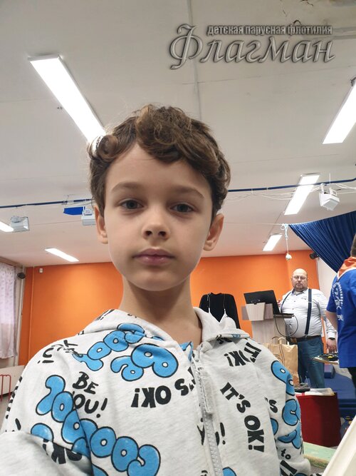 188ef4ad.ID Photo.065924